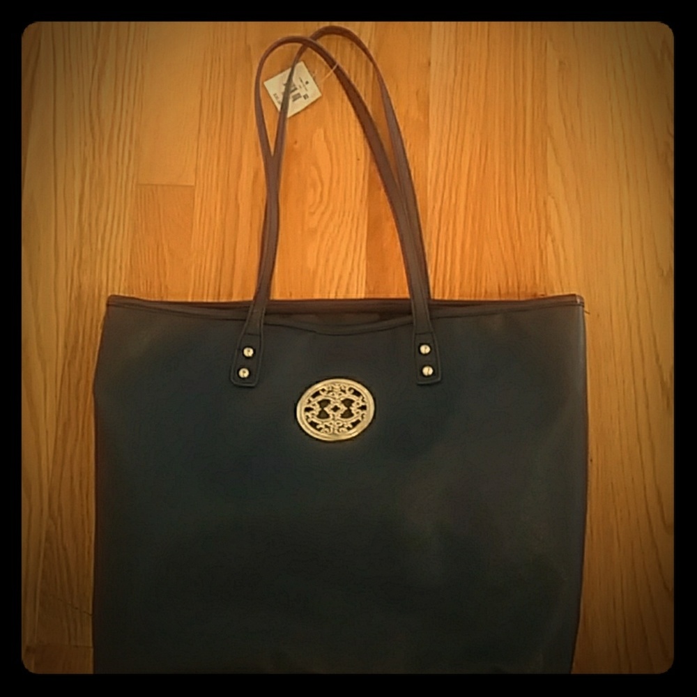 Brand new tote bag with wallet
